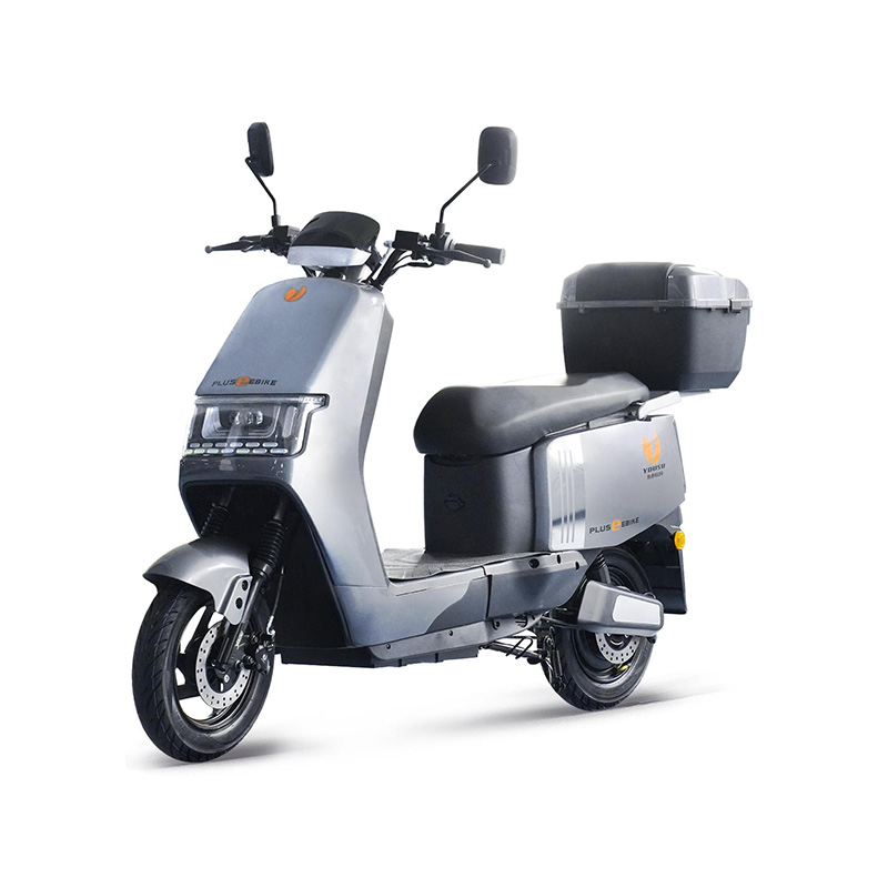 Come si comporta il sistema frenante dello scooter elettrico di fascia alta in caso di ripetuti arresti ad alta velocità?
